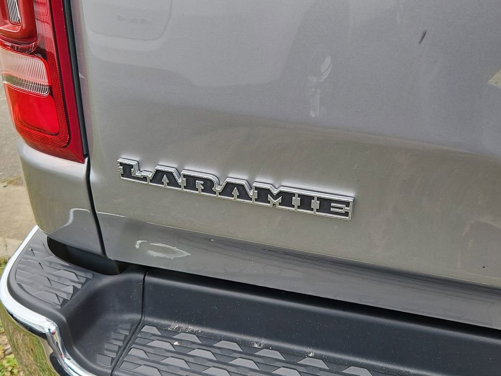 Used 2022 RAM 1500 Laramie AWD/4WD image 9
