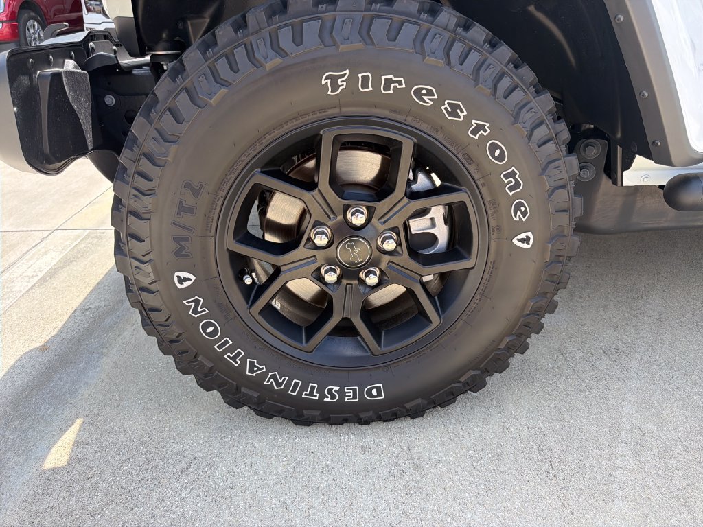 Used 2026 Jeep Gladiator Sport AWD/4WD image 16