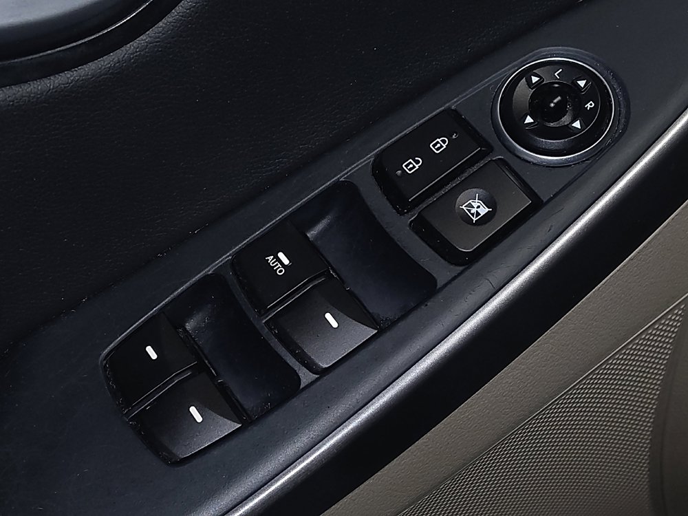 Used 2017 Hyundai Elantra GT w/ Value Edition Package 02 image 27