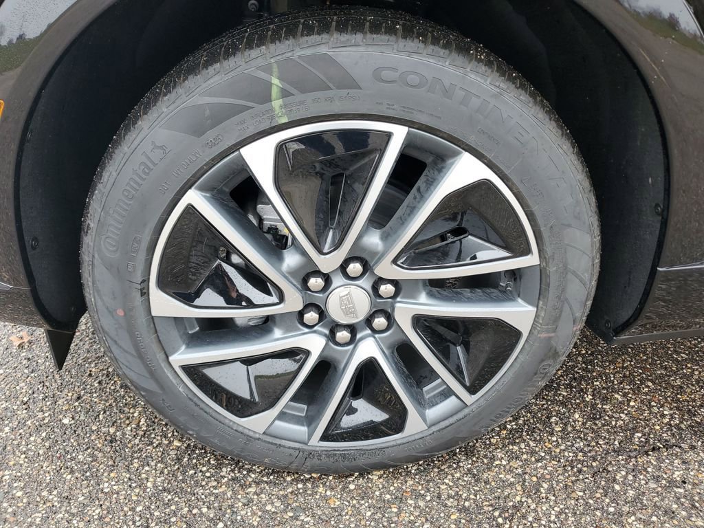 New 2026 Cadillac Optiq Sport 1 image 33