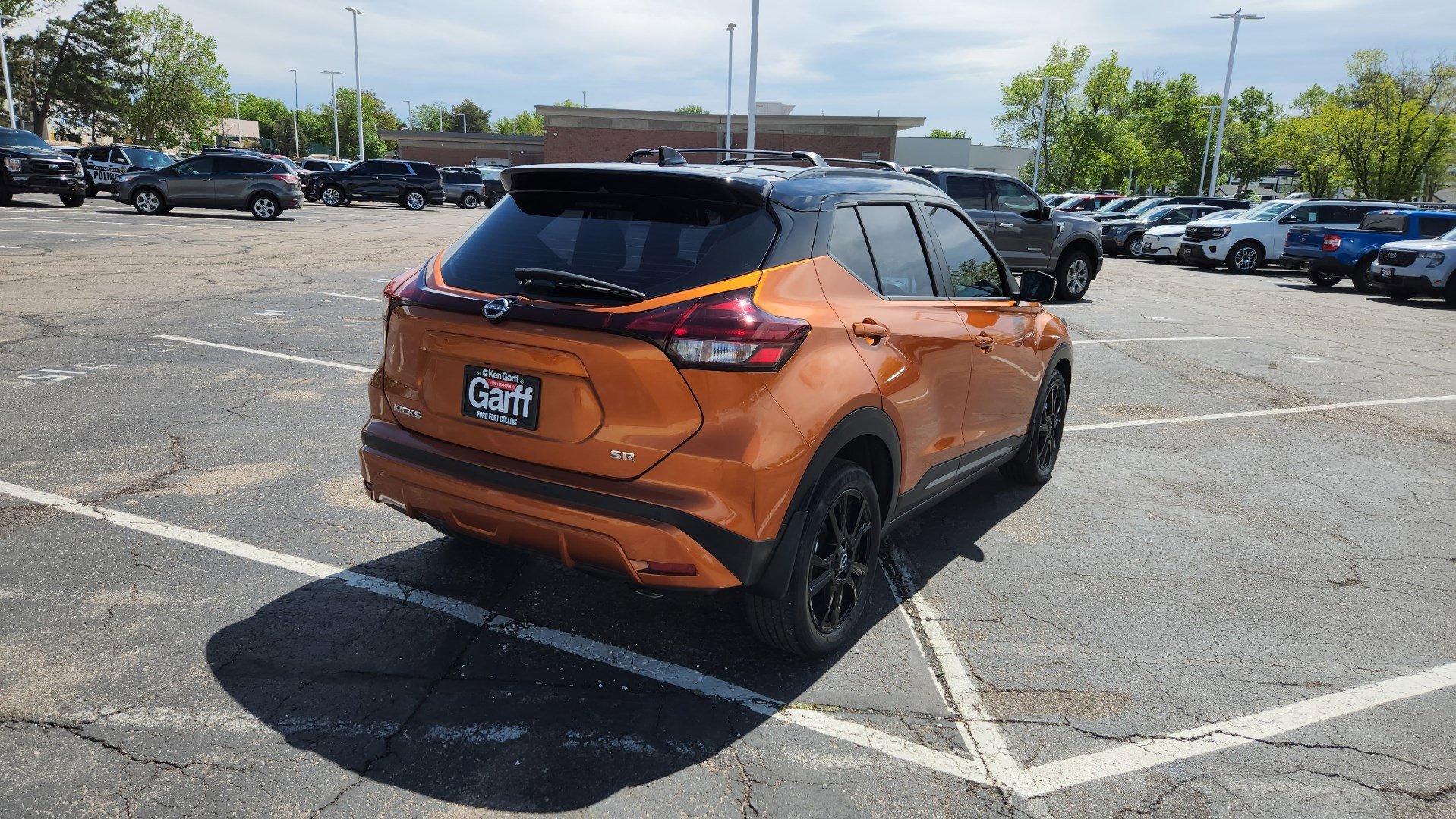 Used 2024 Nissan Kicks SR w/ SR Premium Package FWD image 13