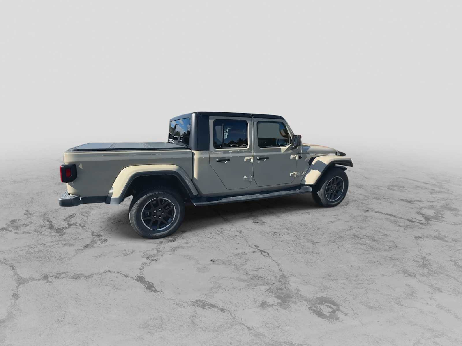 Used 2022 Jeep Gladiator Overland w/ Trailer Tow Package image 9