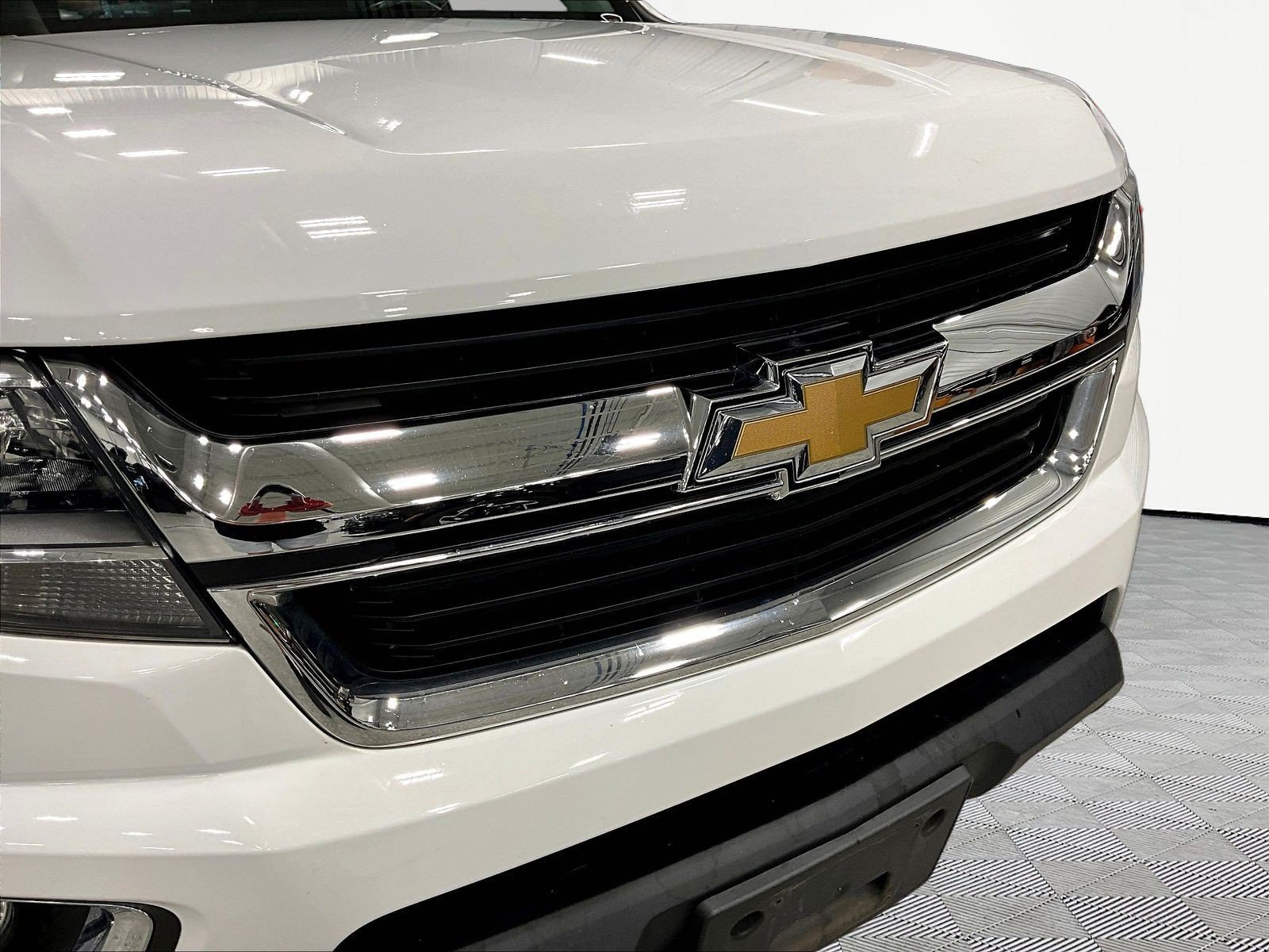 Used 2017 Chevrolet Colorado LT w/ Luxury Package, Chrome AWD/4WD image 33