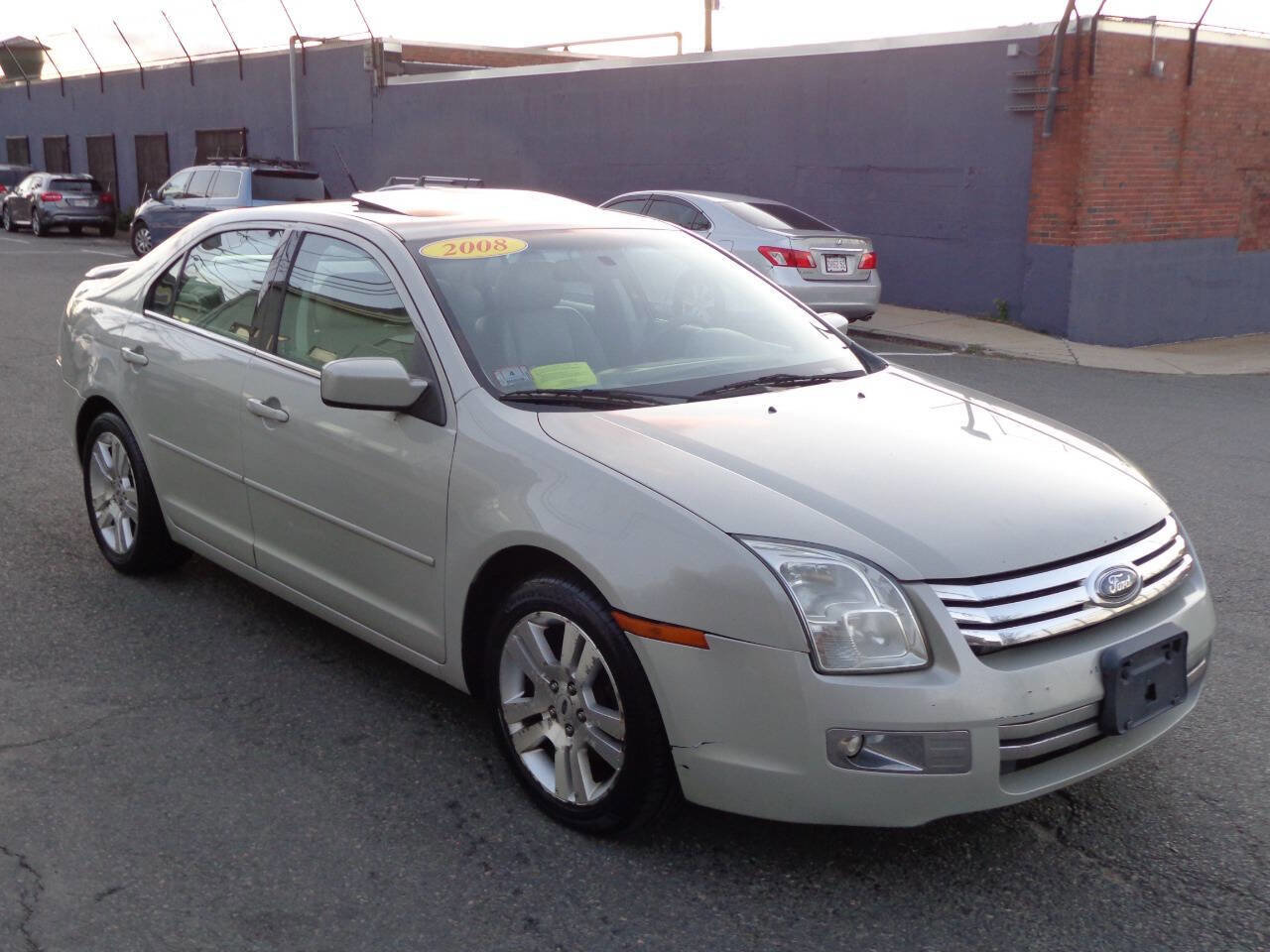 Used 2008 Ford Fusion SEL image 2