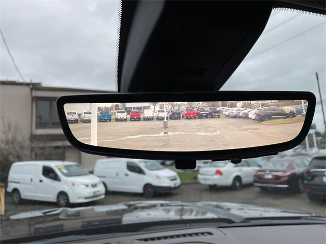 Used 2021 GMC Sierra 3500 Denali w/ Denali Ultimate Package image 23