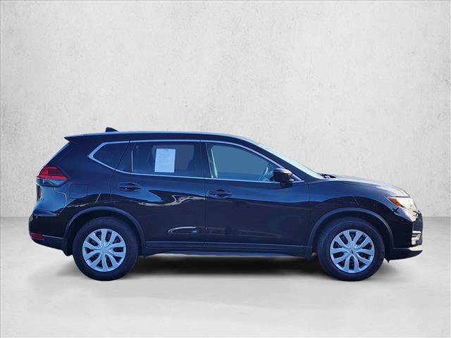 Used 2017 Nissan Rogue S FWD image 4