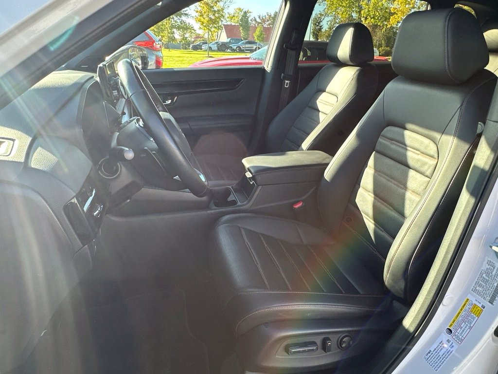 Used 2025 Honda CR-V Sport Touring image 17