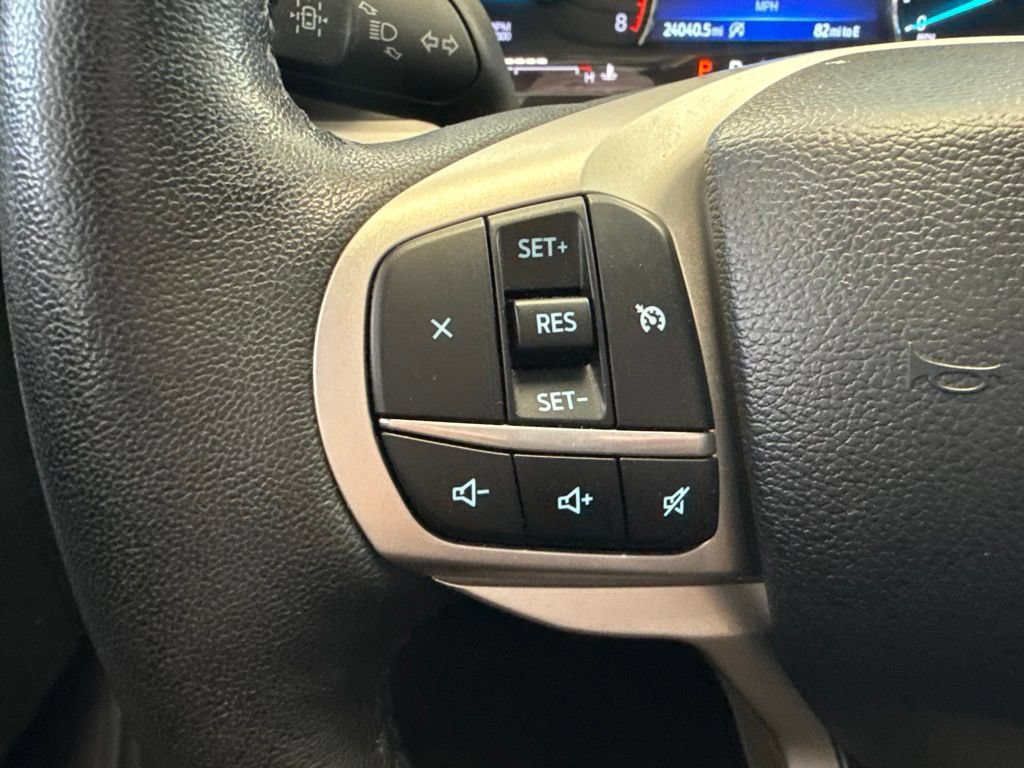 Used 2023 Ford Explorer XLT w/ Equipment Group 202A AWD/4WD image 18