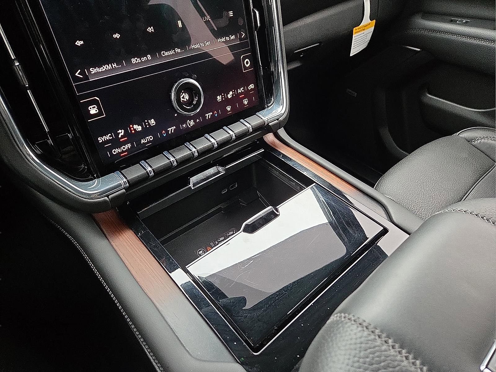 Used 2025 GMC Yukon Denali image 25