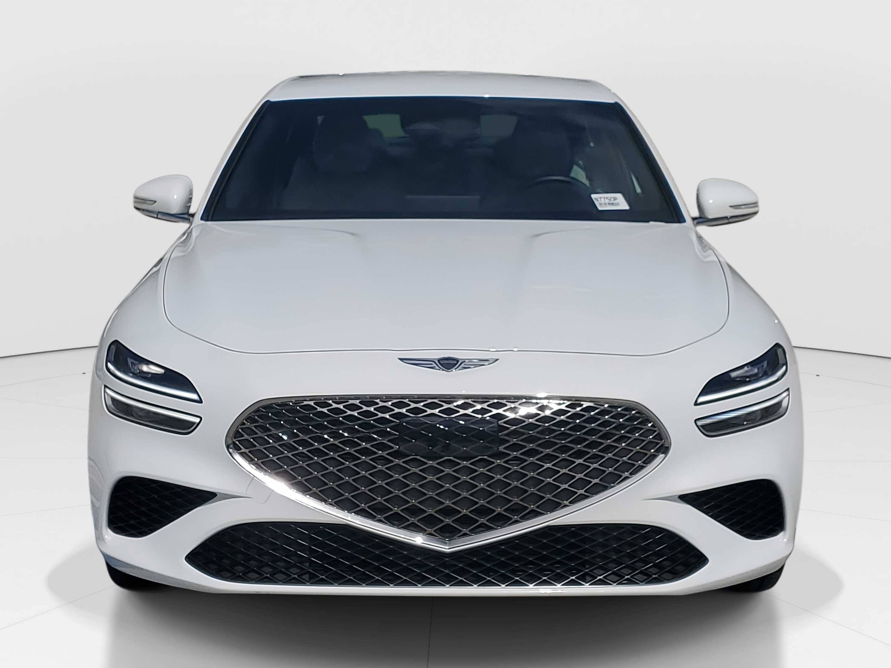 Used 2025 Genesis G70 2.5T image 4