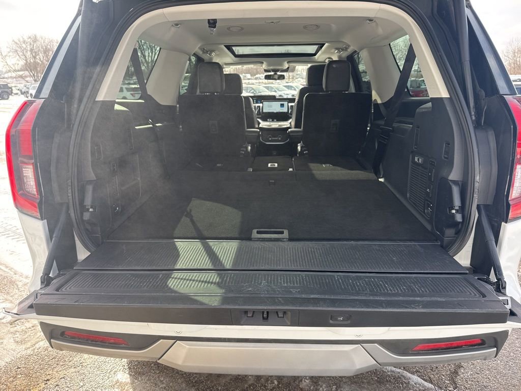 Used 2025 Ford Expedition Max Platinum AWD/4WD image 17