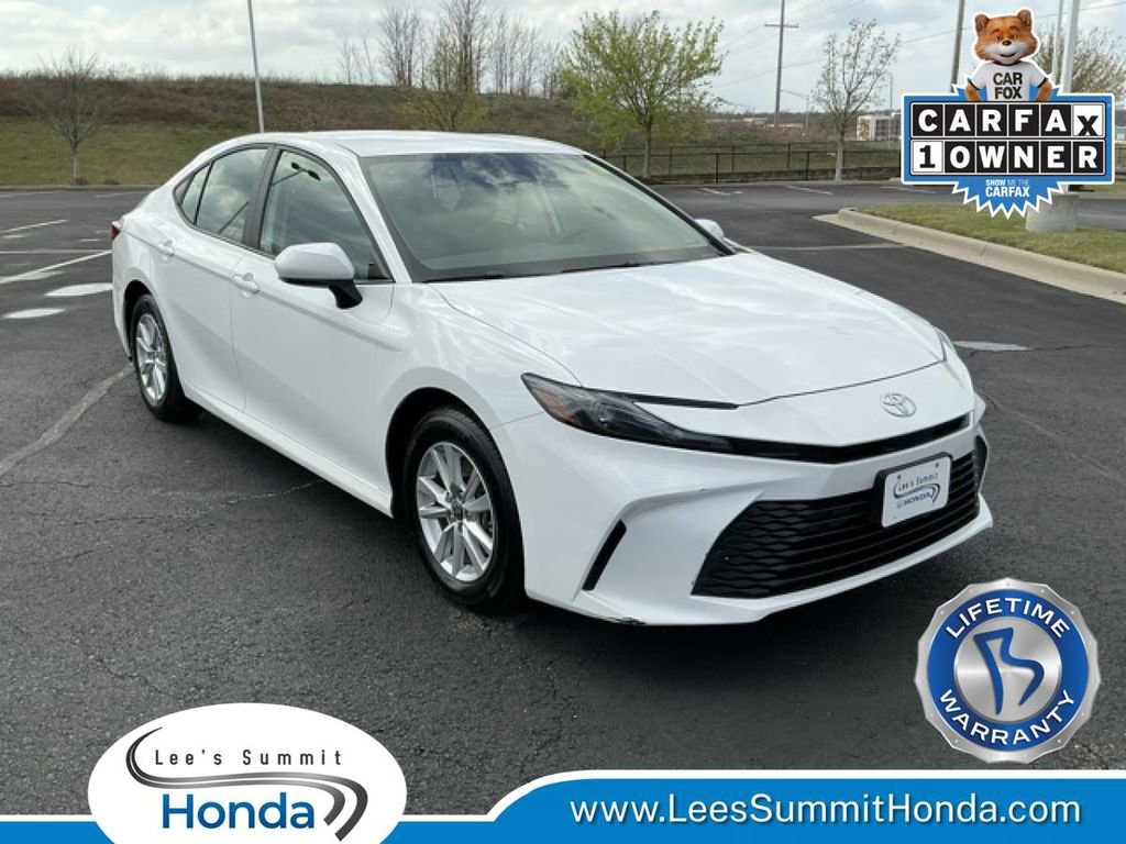 Used 2025 Toyota Camry LE FWD image 1