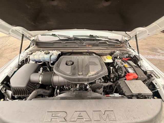 Used 2025 RAM 1500 Laramie image 12