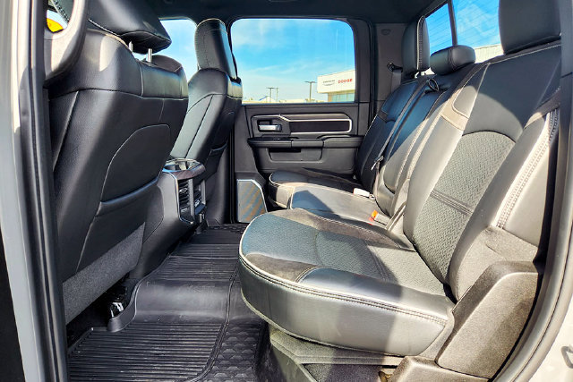 Used 2025 RAM 2500 Laramie AWD/4WD image 24