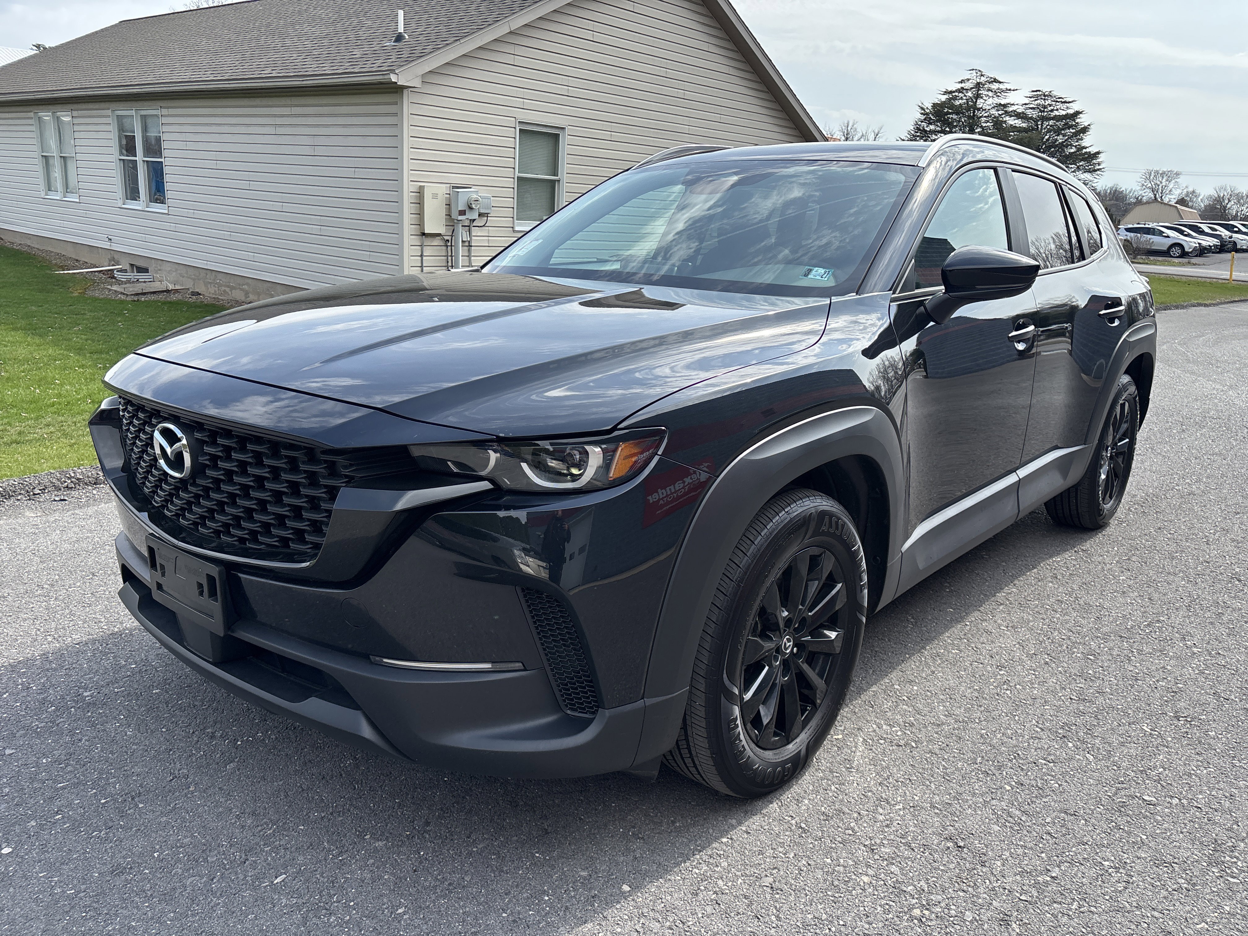 Used 2025 MAZDA CX-50 AWD 2.5 S w/ Premium Package image 8