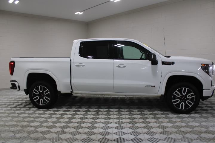Used 2024 GMC Sierra 1500 AT4 w/ Technology Package image 12
