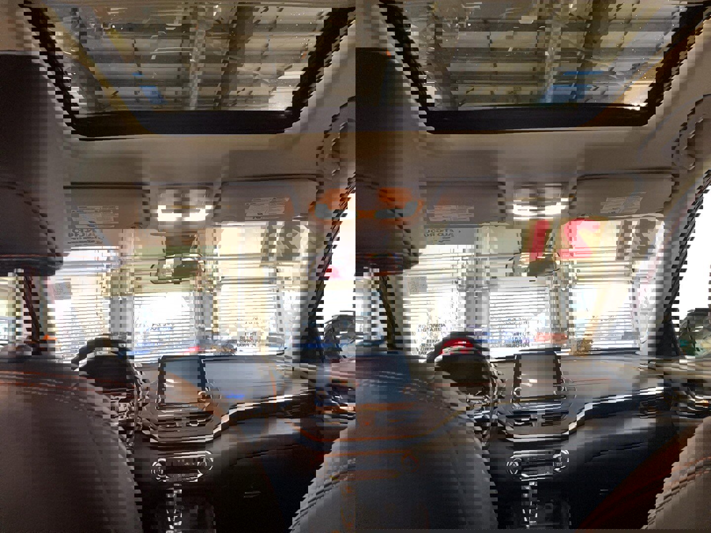 Used 2021 Nissan Altima 2.5 SR w/ SR Premium Package image 6