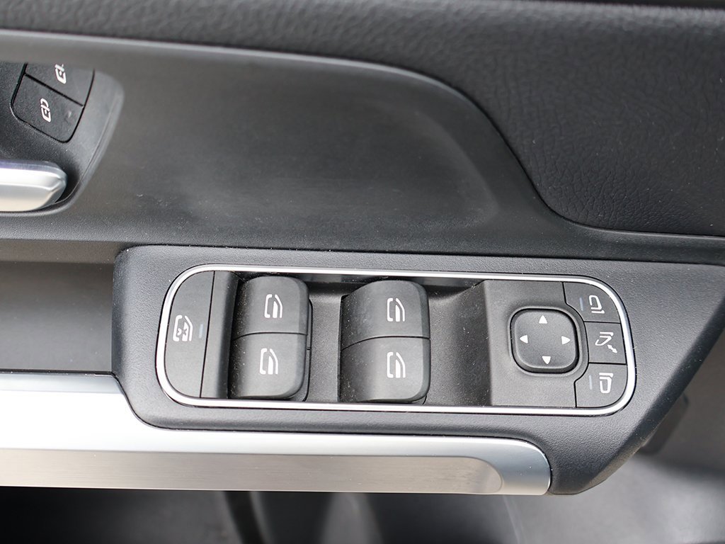 Used 2023 Mercedes-Benz EQB 250+ image 36