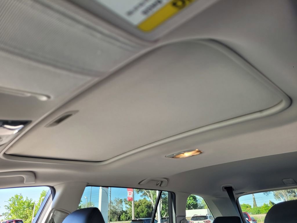 Used 2013 Subaru Outback 2.5i Limited image 11