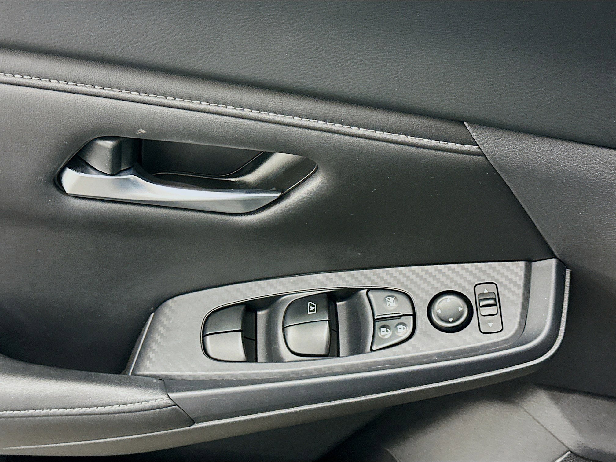 Used 2024 Nissan Sentra SV w/ All-Weather Package image 15