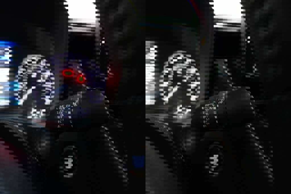 Used 2024 Toyota Corolla SE image 39