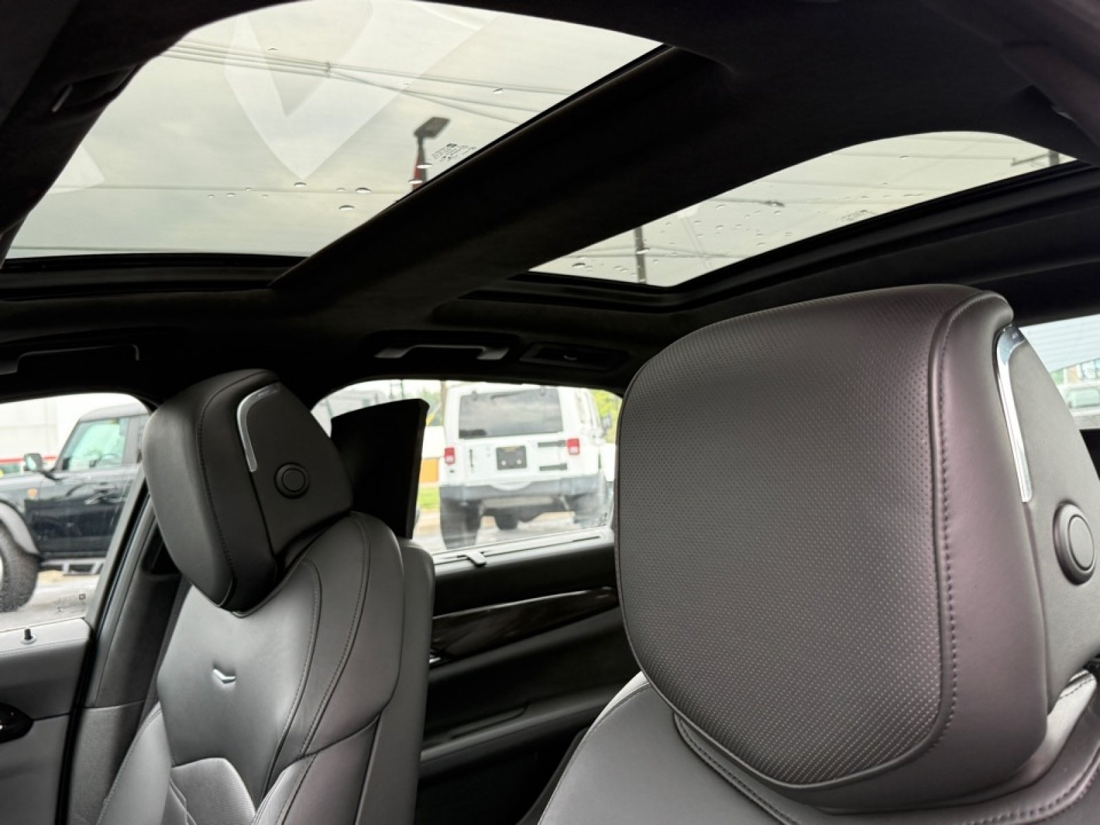 Used 2018 Cadillac CT6 Platinum AWD/4WD image 10