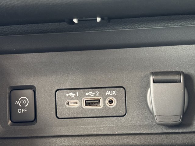 New 2025 Nissan Sentra SV w/ Trunk Package FWD image 49
