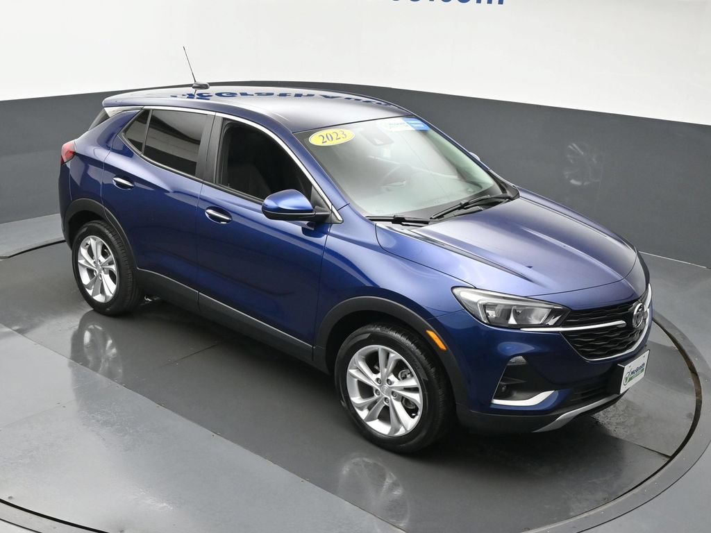 Used 2023 Buick Encore GX Preferred w/ Cold Weather Comfort Package AWD/4WD image 3