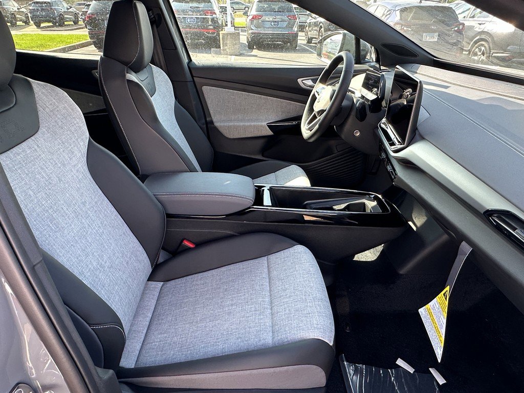 New 2025 Volkswagen ID.4 Pro AWD/4WD image 14