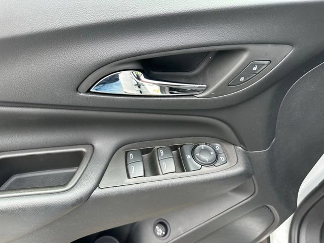 Used 2024 Chevrolet Equinox LT w/ LPO, Floor Liner Package FWD image 16