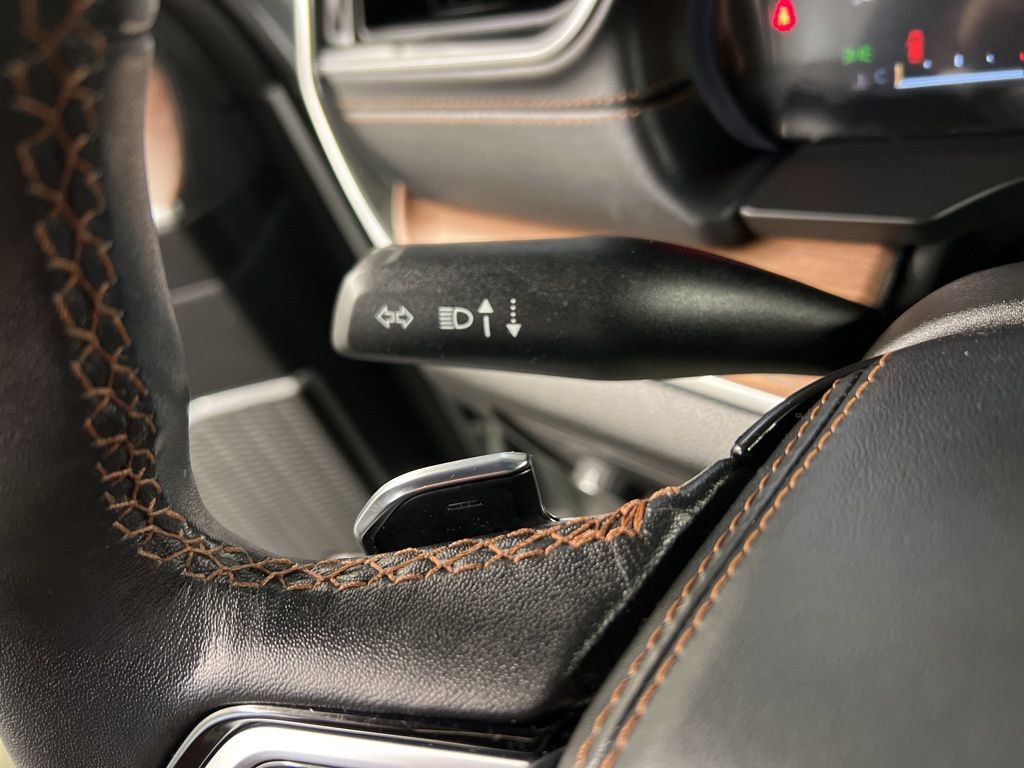 Used 2023 Jeep Grand Cherokee L Summit w/ High Altitude Package image 19