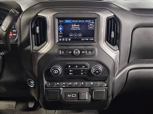 Used 2023 Chevrolet Silverado 1500 Custom Trail Boss AWD/4WD image 13