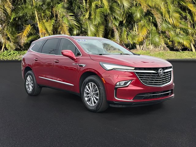 Used 2023 Buick Enclave Essence FWD image 2
