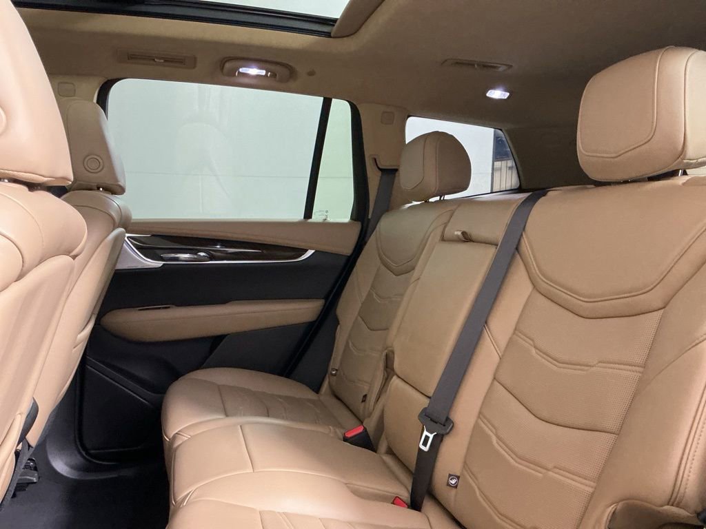 Used 2021 Cadillac XT6 Premium Luxury w/ Platinum Package image 25