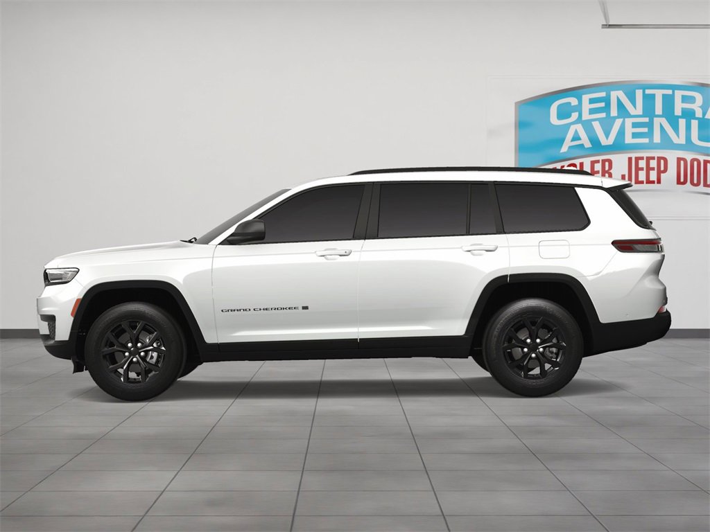 New 2025 Jeep Grand Cherokee L Altitude image 3