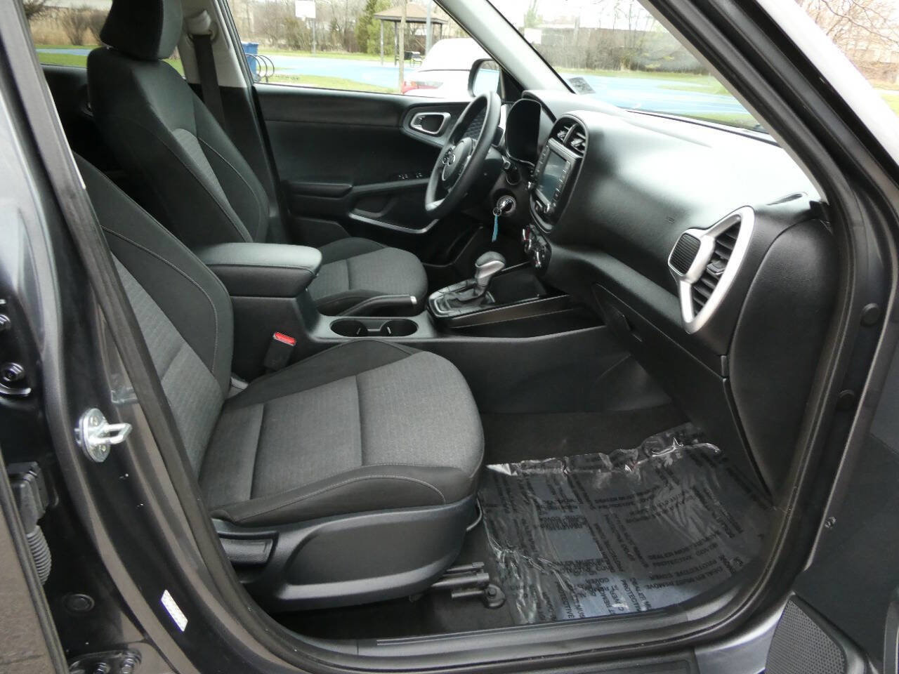 Used 2021 Kia Soul S FWD image 25