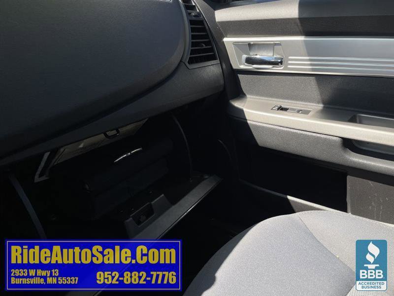 Used 2009 Chrysler Sebring Touring w/ Electronics Convenience Group FWD image 33