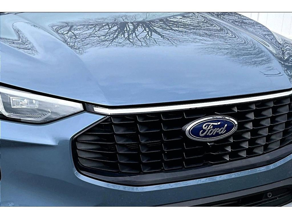 Used 2024 Ford Escape Platinum AWD/4WD image 31