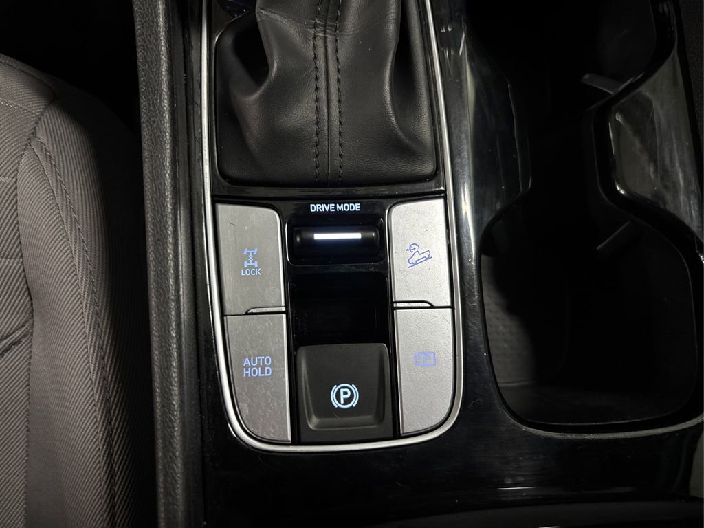 Used 2023 Hyundai Santa Cruz SEL image 32