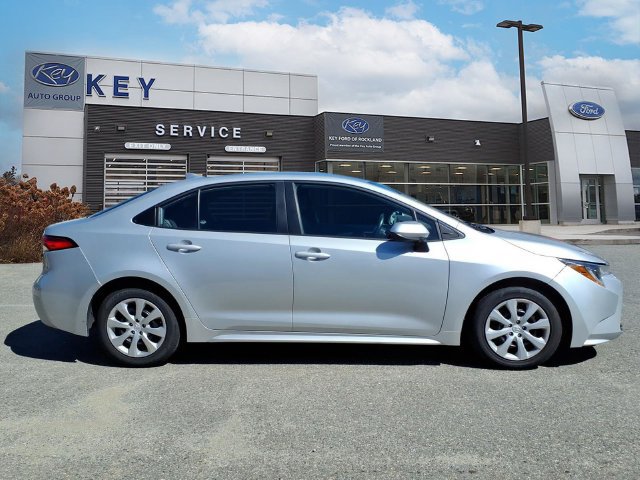 Used 2024 Toyota Corolla LE FWD image 4
