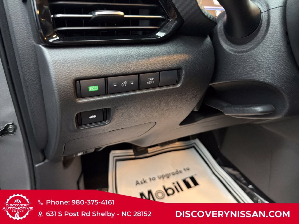 Certified 2022 Nissan Sentra SR w/ Midnight Edition FWD image 14