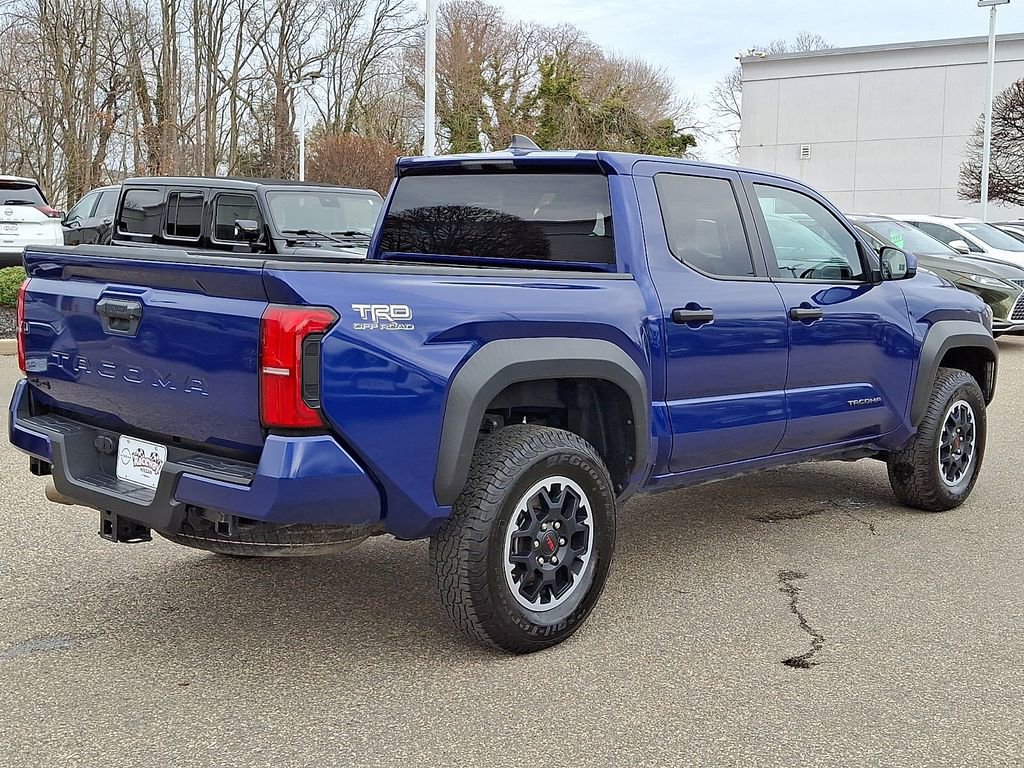 Used 2024 Toyota Tacoma TRD Off-Road AWD/4WD image 8