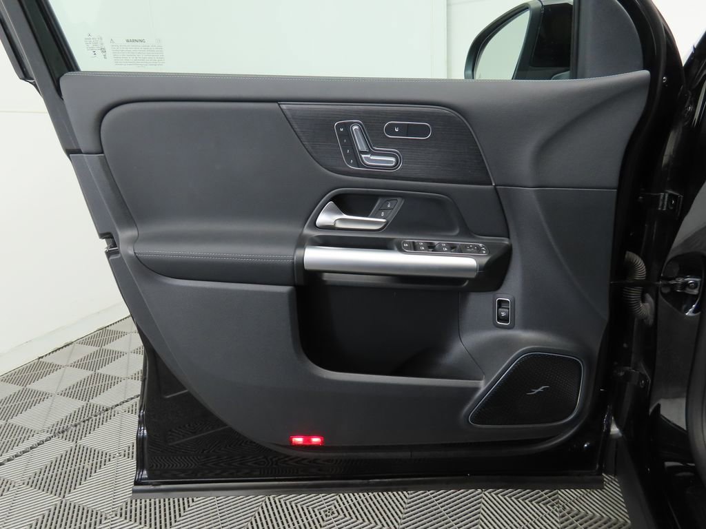 Certified 2025 Mercedes-Benz GLA 250 image 23