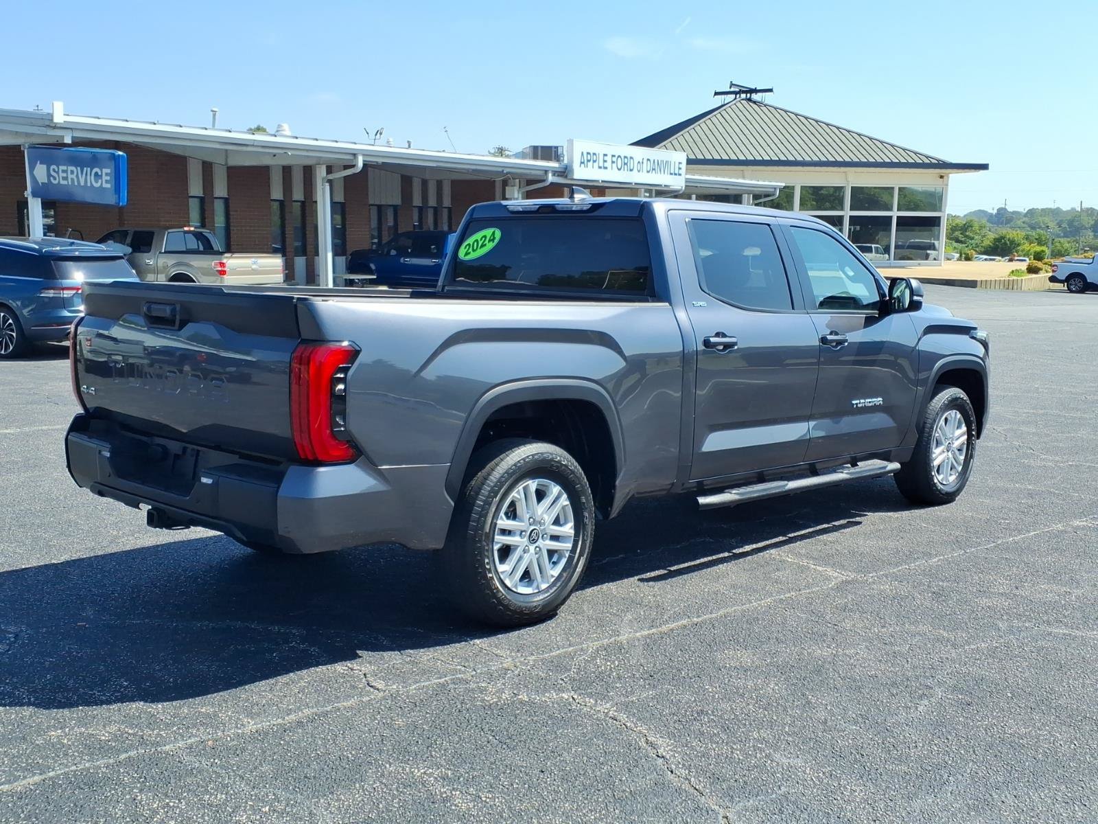 Used 2024 Toyota Tundra SR5 w/ SR5 Premium Package AWD/4WD image 8