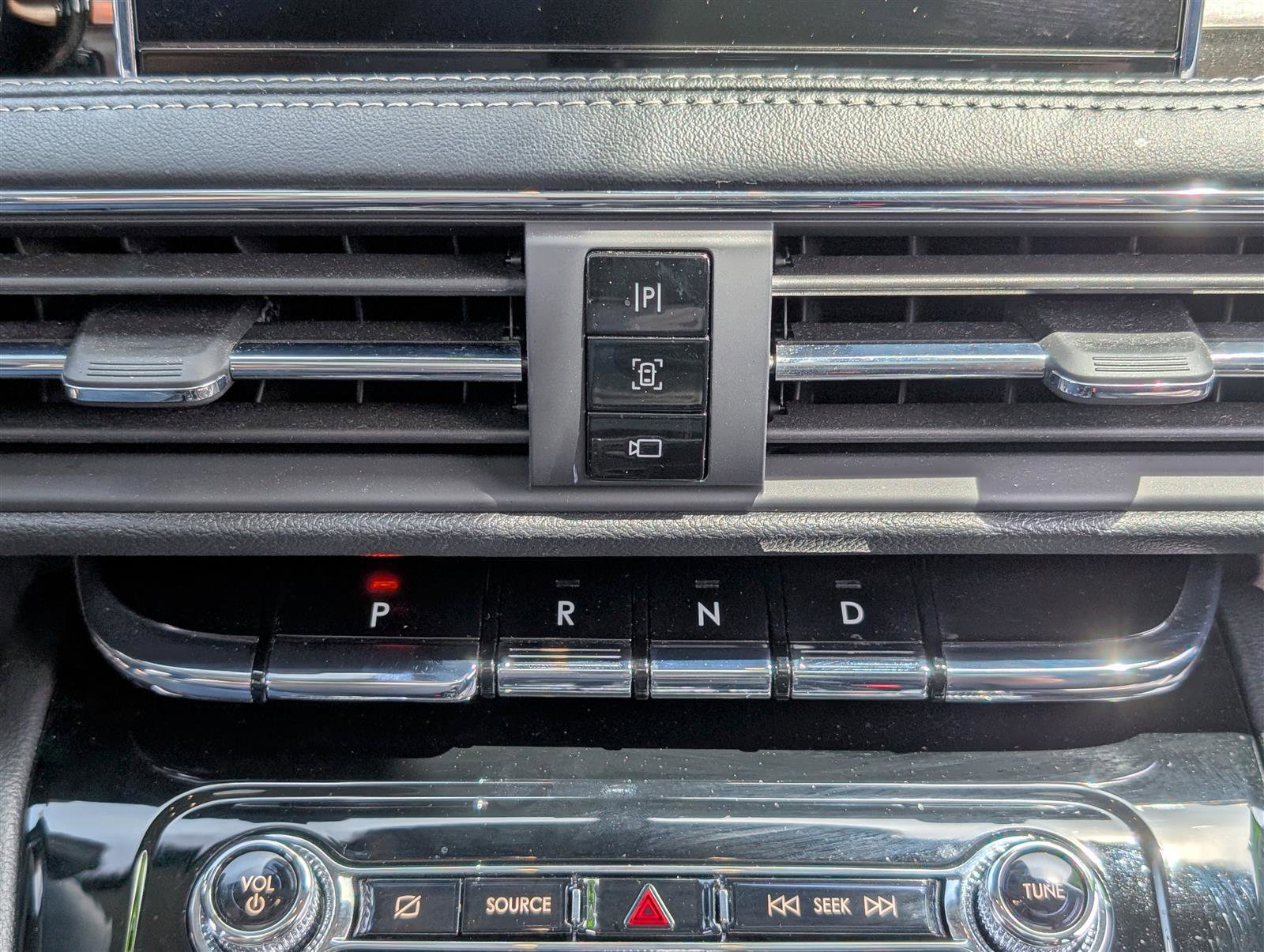 Used 2022 Lincoln Corsair Reserve w/ Elements Package image 27