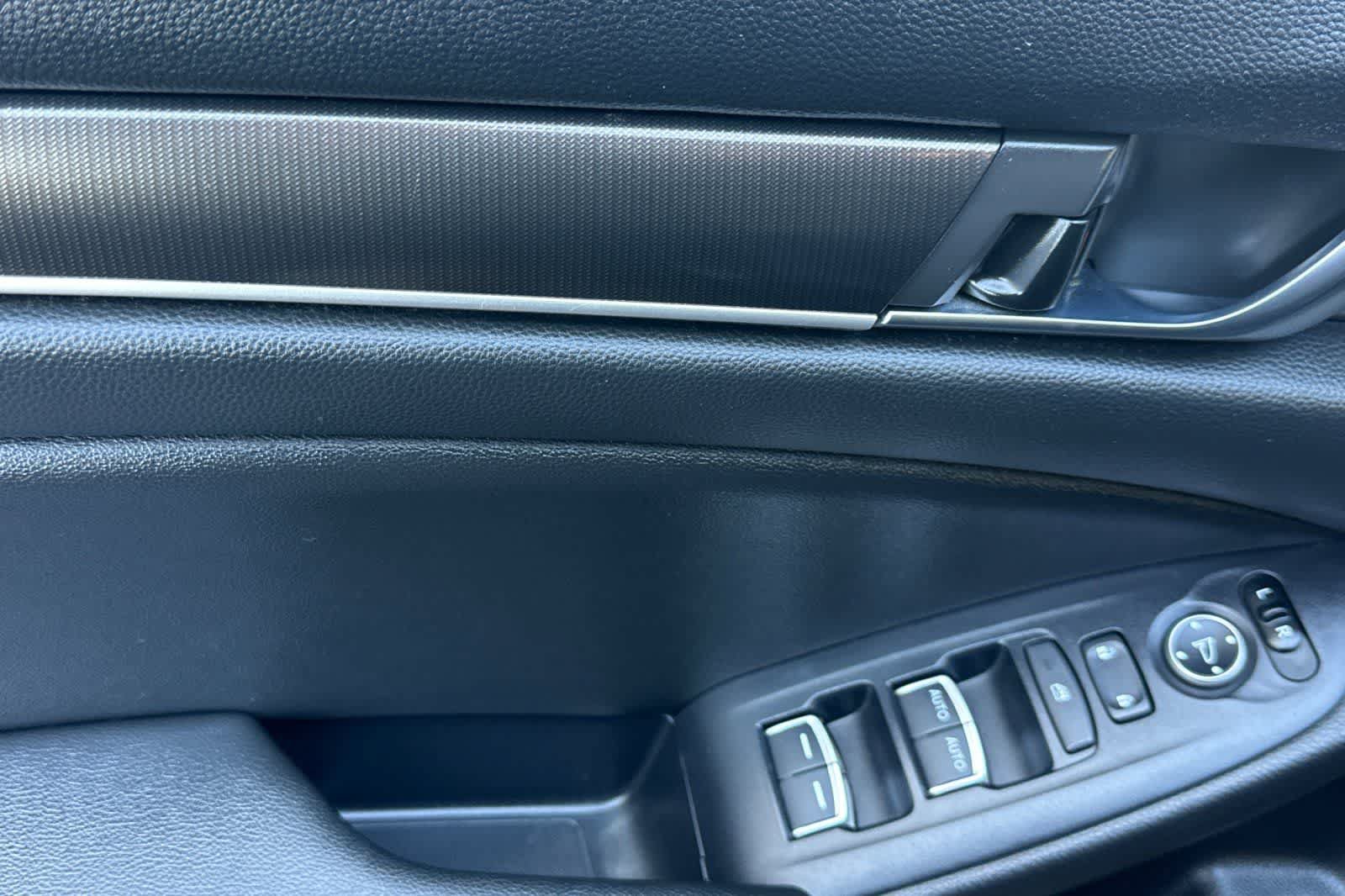 Used 2020 Honda Accord Sport image 13