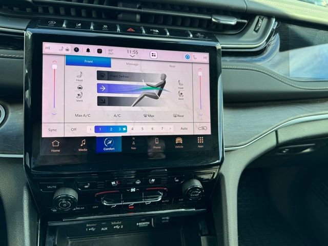 Used 2023 Jeep Grand Cherokee Overland w/ Luxury Tech Group IV image 17