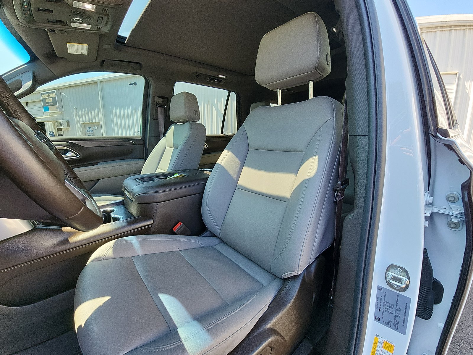 Used 2024 Chevrolet Tahoe Z71 w/ Luxury Package AWD/4WD image 22