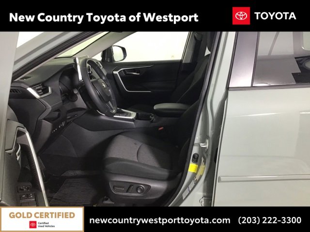 Certified 2020 Toyota RAV4 XLE image 9