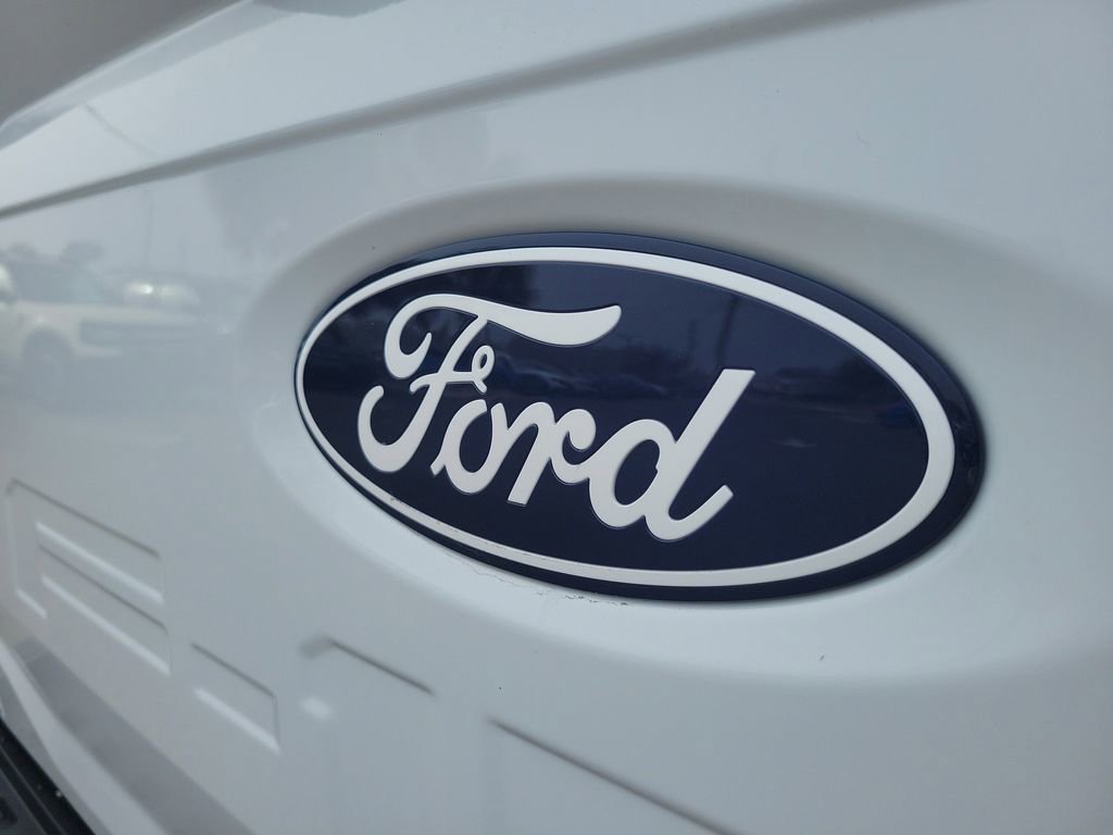 Used 2025 Ford F150 Lightning Flash image 9